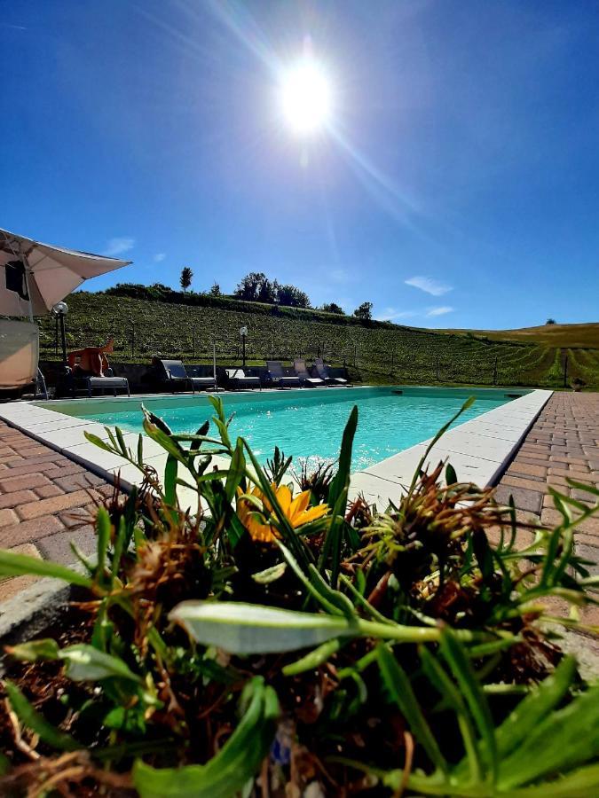 Agriturismo "Veritas" Bed & Wine Casaleggio Boiro Esterno foto