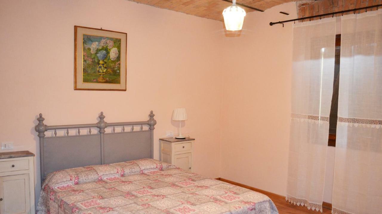 Agriturismo "Veritas" Bed & Wine Casaleggio Boiro Esterno foto