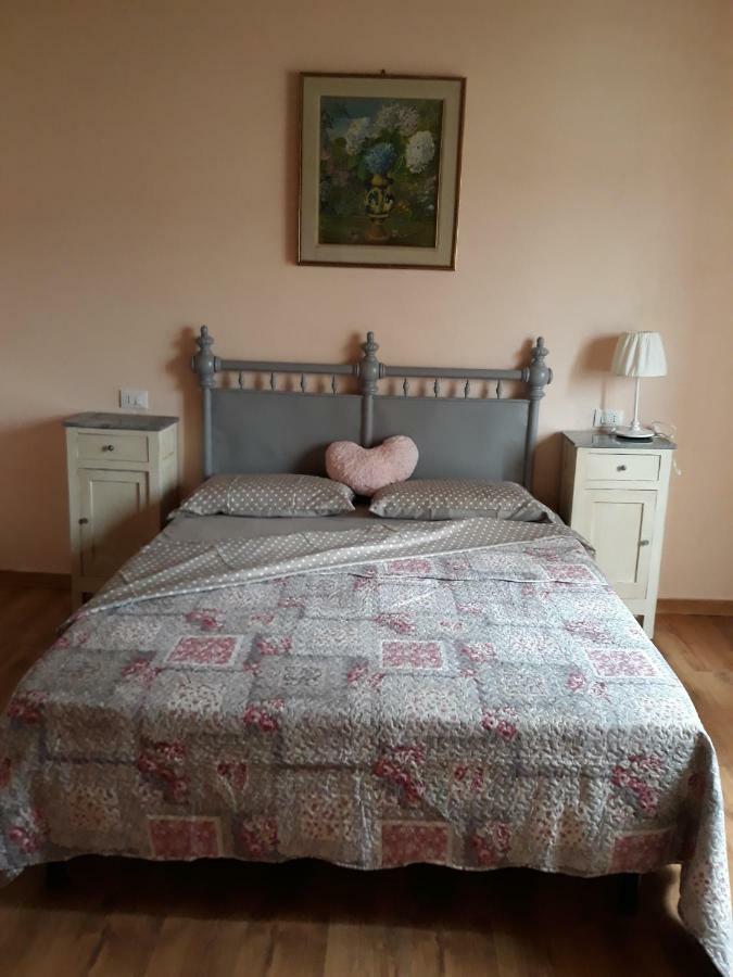 Agriturismo "Veritas" Bed & Wine Casaleggio Boiro Esterno foto