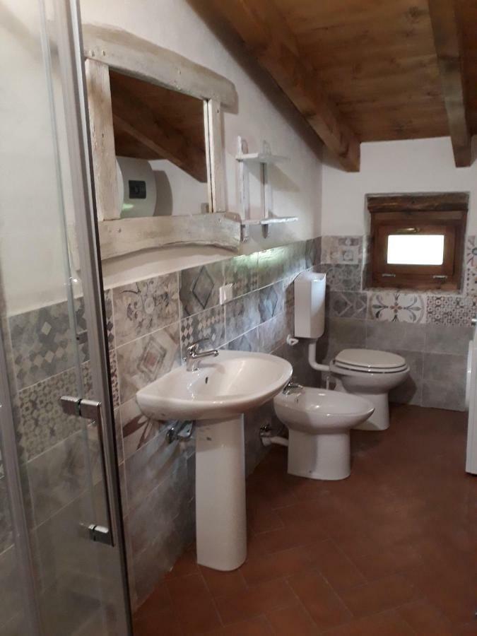 Agriturismo "Veritas" Bed & Wine Casaleggio Boiro Esterno foto